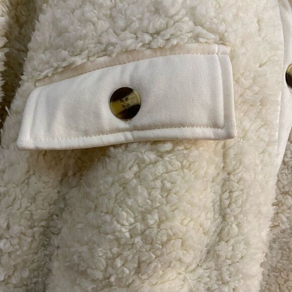 THE Sweatshirt Project Cream Sherpa Faux Shearling Button Front Shirt Jacket - Picture 6 of 7
